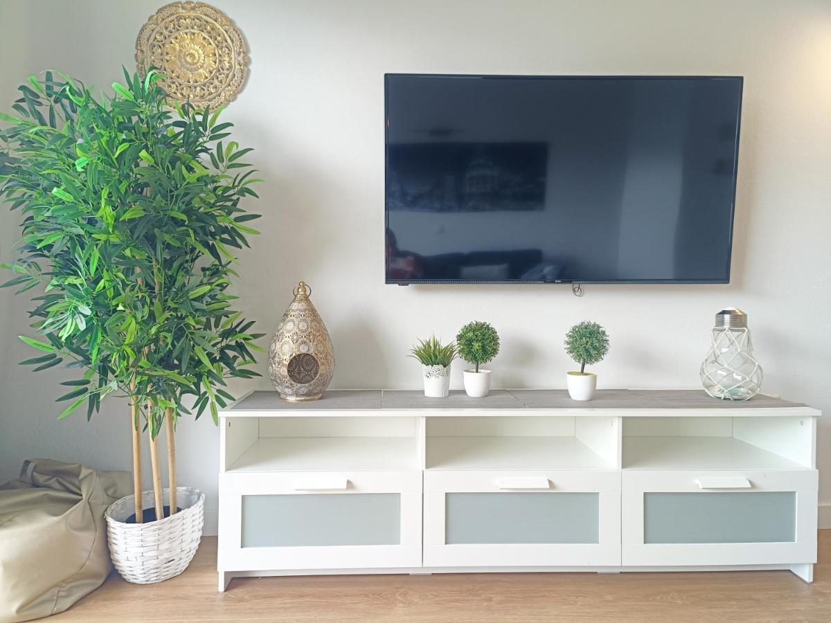Vive Benal Beach Apartamento 127 Con Parque Acuatico Benalmádena Eksteriør billede